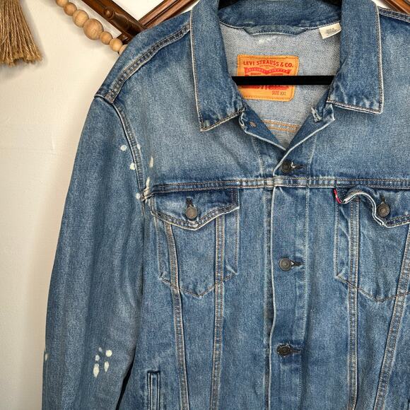 Levi's Distressed Bleached Denim Jean Jacket - Picture 3 of 6